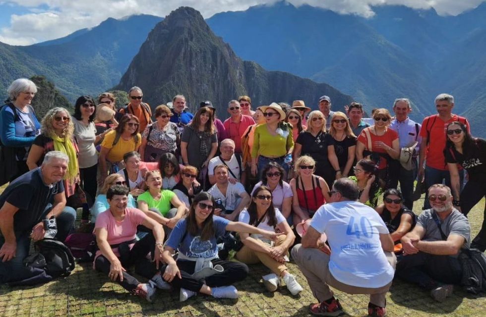 Turistas de BC turismo en Machu Picho. 2023. bcturismo.com